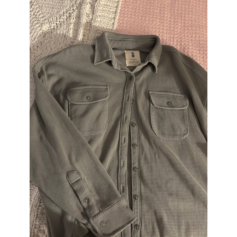 Simply southern button up